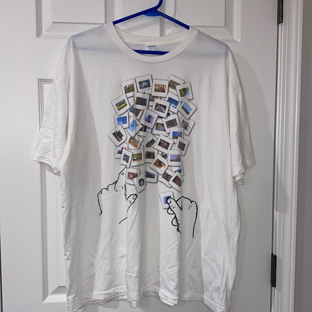 Threadless T-Shirt Slides by Steven Bonner Size 2 XL